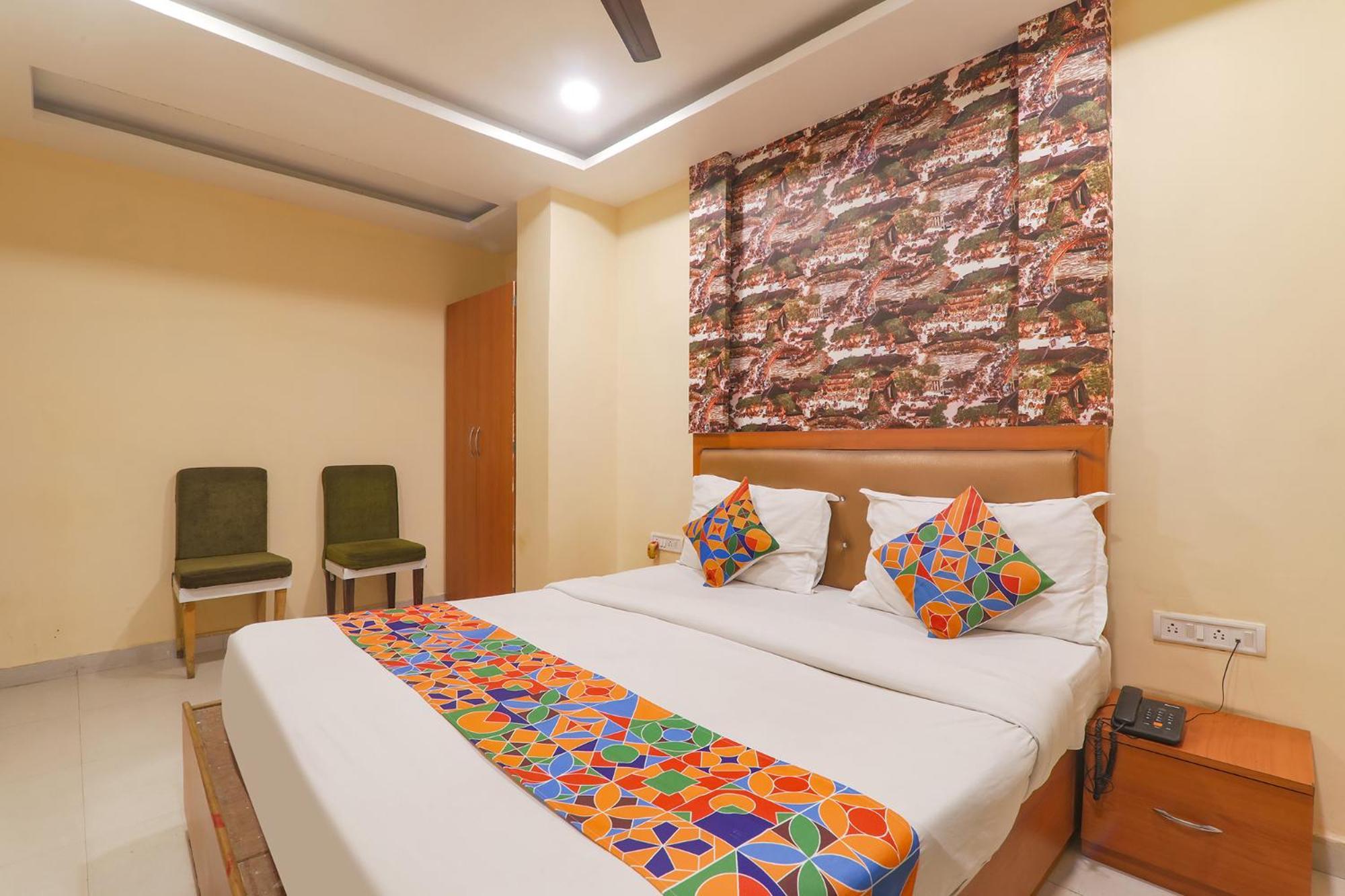 Fabhotel Swarn Banquet Kakarmatha Экстерьер фото
